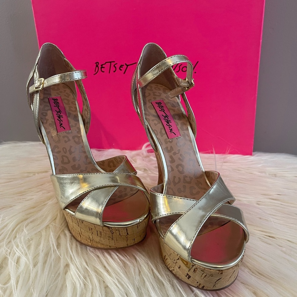 Betsey Johnson Madelin Gold Metallic Wedges